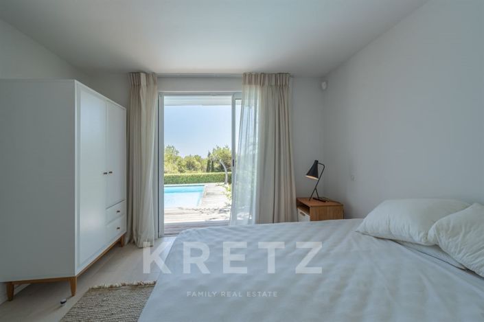 Image No.12-7 Bed House for sale