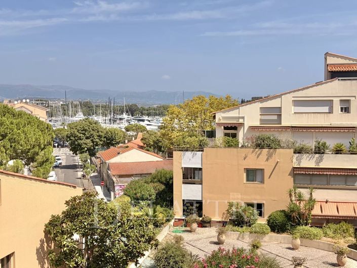 Image No.2-Appartement de 2 chambres à vendre à Antibes