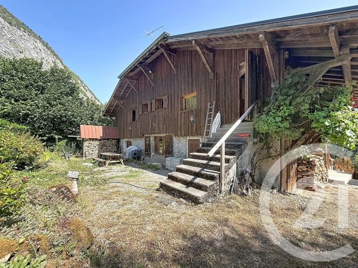 Image No.3-Maison de 4 chambres à vendre à Châtillon-sur-Cluses