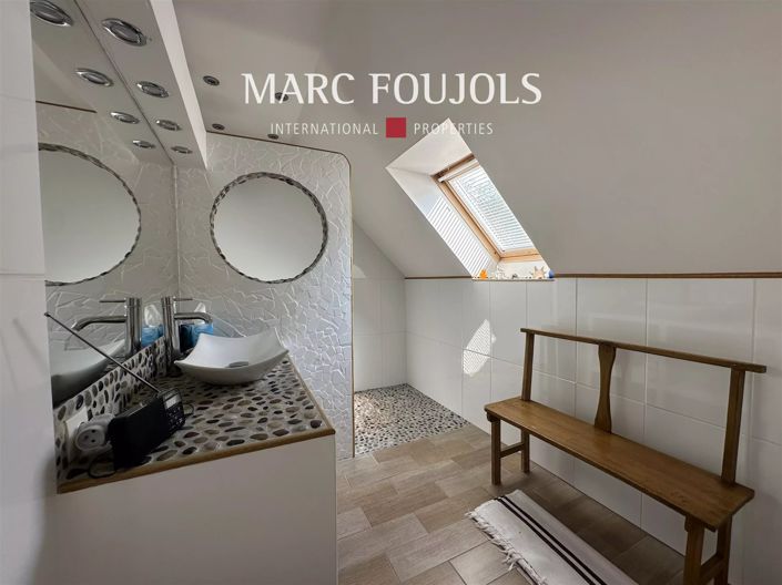 Image No.11-3 Bed House for sale