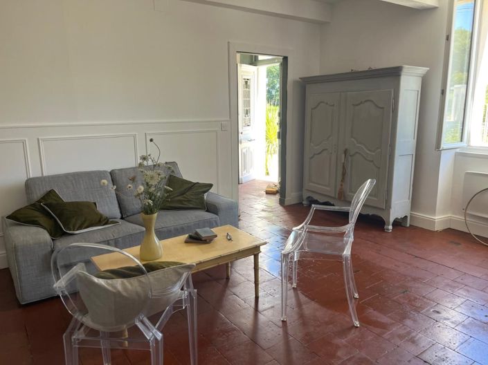 Image No.10-3 Bed House for sale