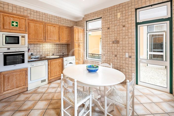 Image No.13-3 Bed House for sale