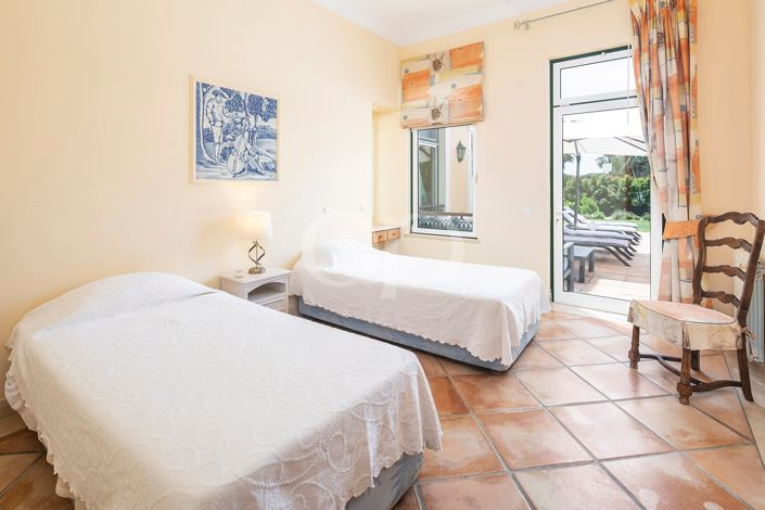 Image No.17-3 Bed House for sale