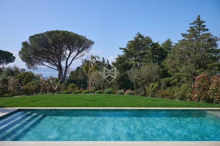 Image No.4-5 Bed House for sale