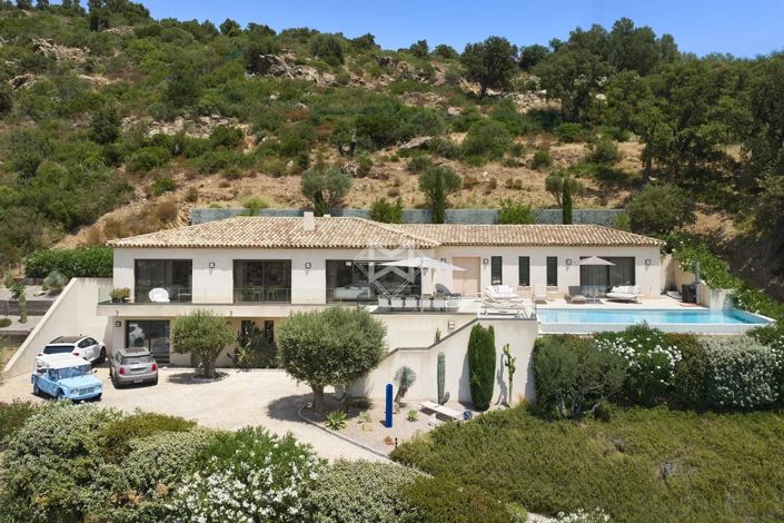 Image No.2-5 Bed House for sale