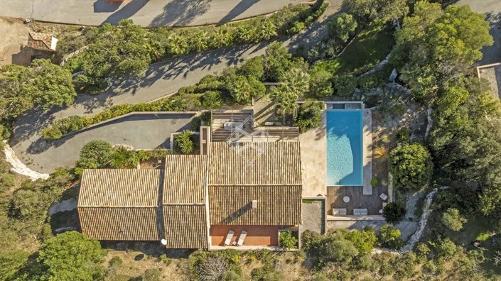 Image No.5-5 Bed House for sale