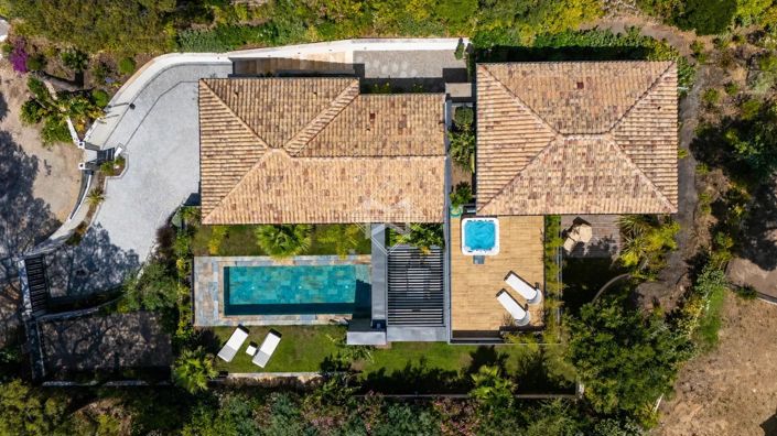Image No.3-4 Bed House for sale