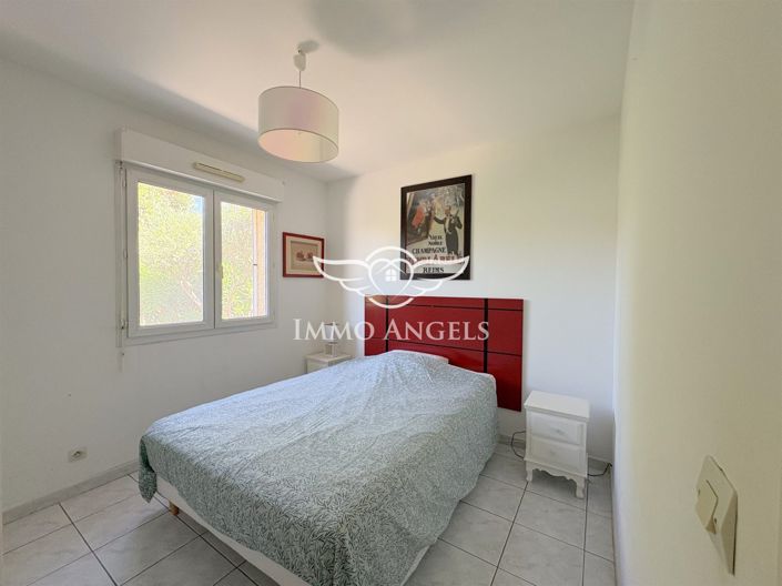 Image No.10-4 Bed House for sale