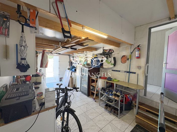 Image No.19-4 Bed House for sale