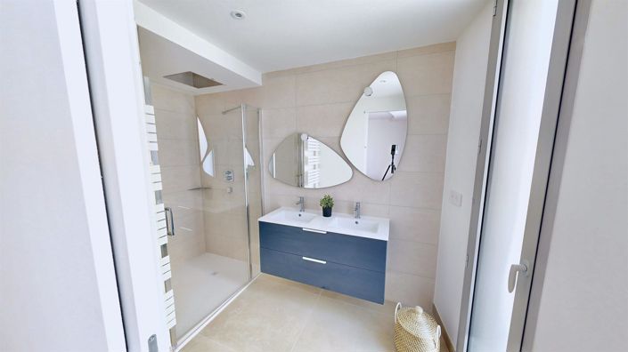 Image No.11-3 Bed Apartment for sale
