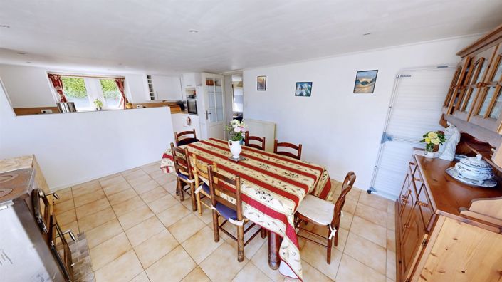 Image No.25-5 Bed House for sale