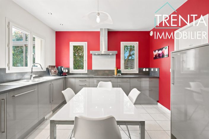 Image No.10-4 Bed House for sale