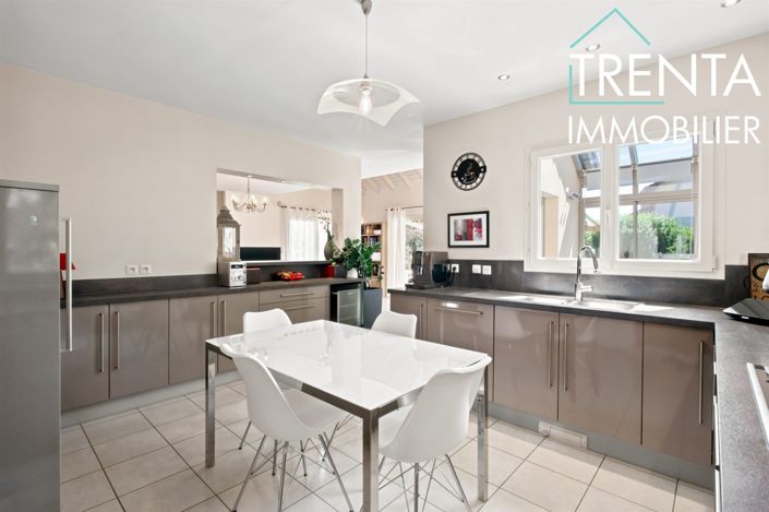 Image No.9-4 Bed House for sale