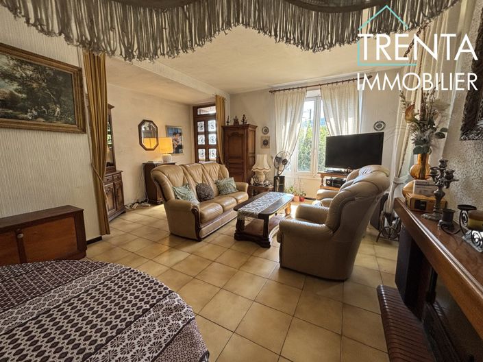Image No.16-3 Bed House for sale