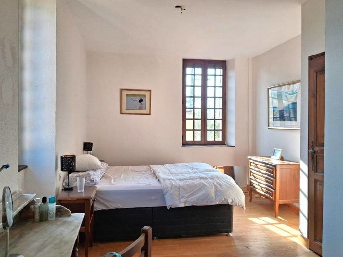 Image No.7-4 Bed House for sale