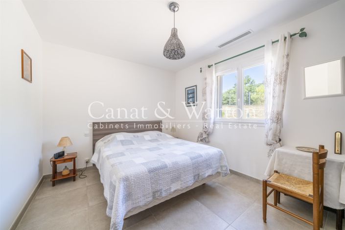 Image No.16-4 Bed House for sale