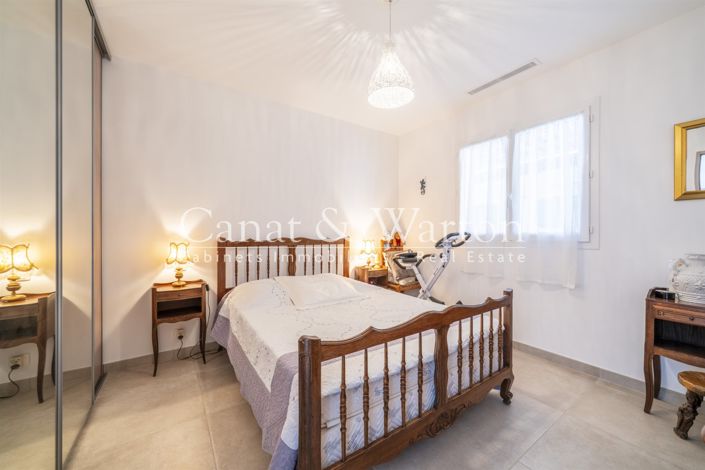 Image No.17-4 Bed House for sale