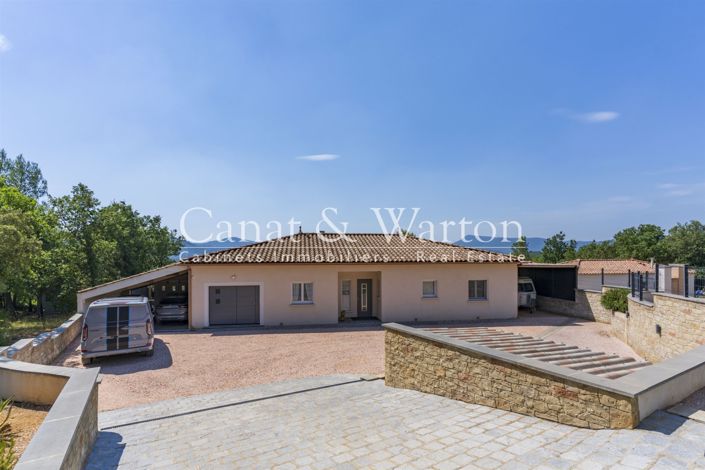 Image No.21-4 Bed House for sale