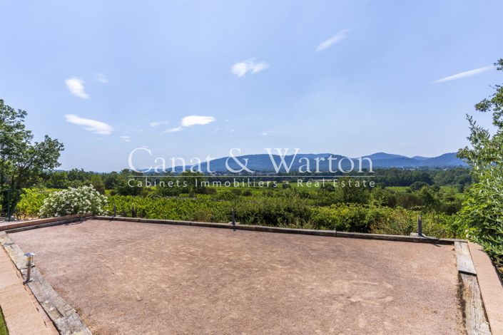 Image No.24-4 Bed House for sale