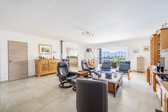 Image No.7-4 Bed House for sale