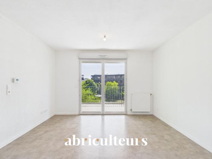 Image No.4-Appartement de 2 chambres à vendre à Cenon