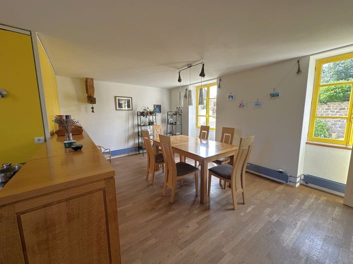 Image No.20-3 Bed House for sale