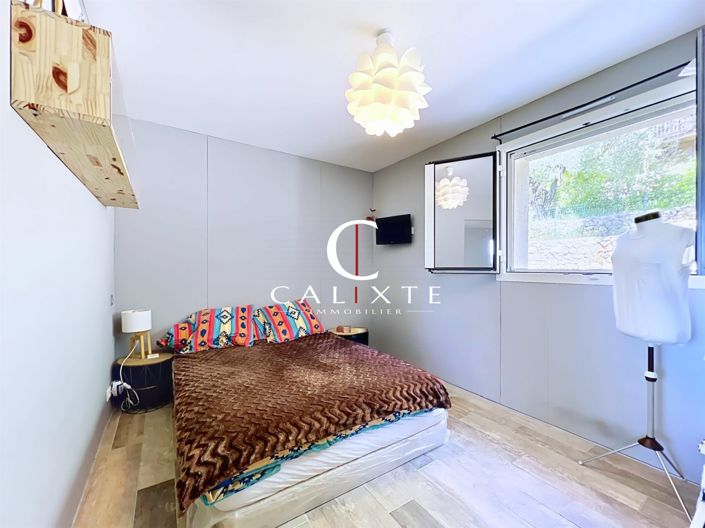 Image No.12-2 Bed House for sale