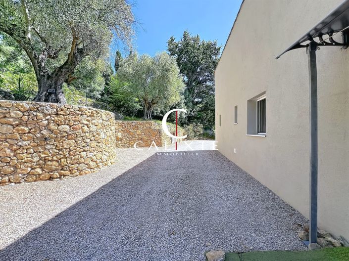 Image No.5-2 Bed House for sale