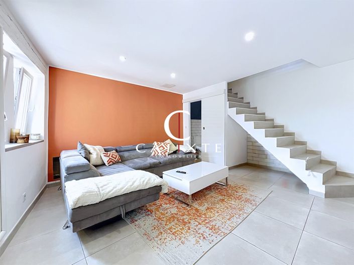 Image No.7-1 Bed House for sale