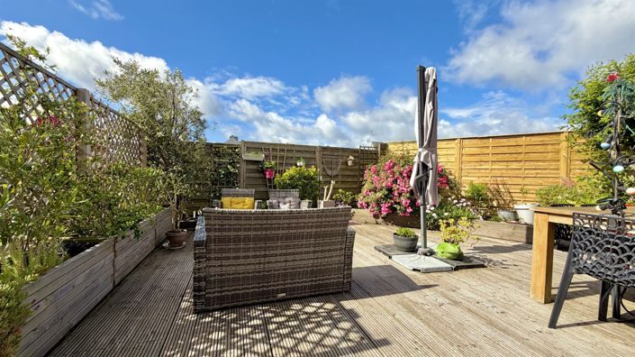 Image No.26-5 Bed House for sale
