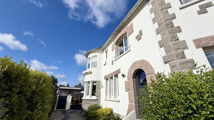 Image No.3-5 Bed House for sale