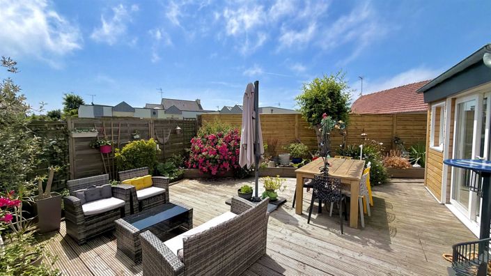 Image No.5-5 Bed House for sale