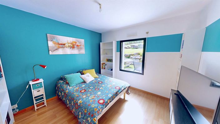 Image No.18-4 Bed House for sale