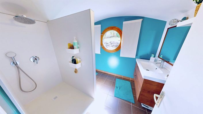 Image No.20-4 Bed House for sale