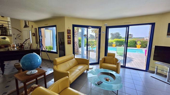 Image No.15-4 Bed House for sale