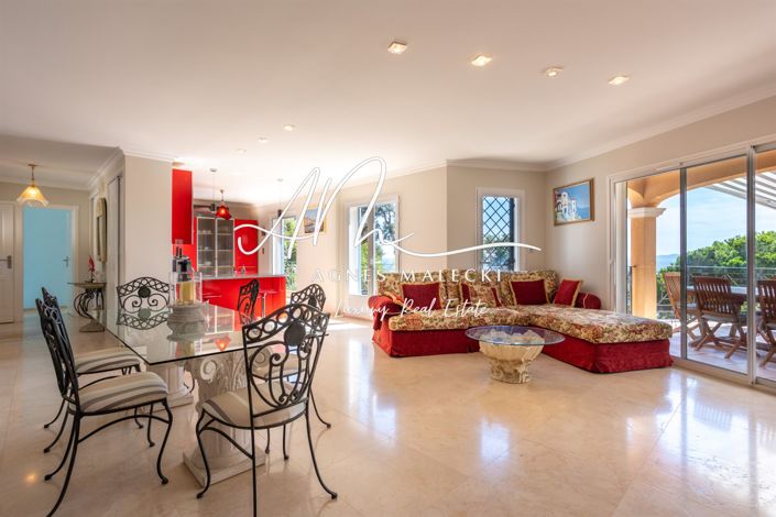 Image No.7-4 Bed House for sale