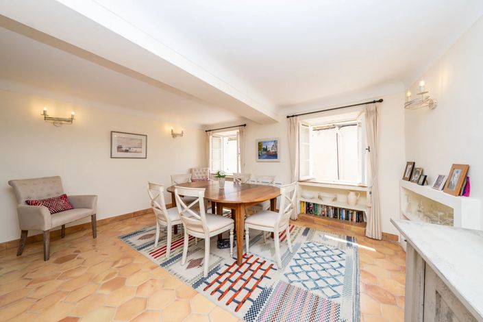 Image No.13-4 Bed House for sale