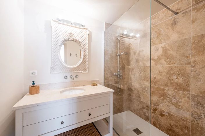 Image No.26-4 Bed House for sale