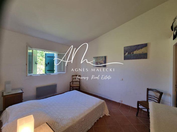Image No.9-3 Bed House for sale