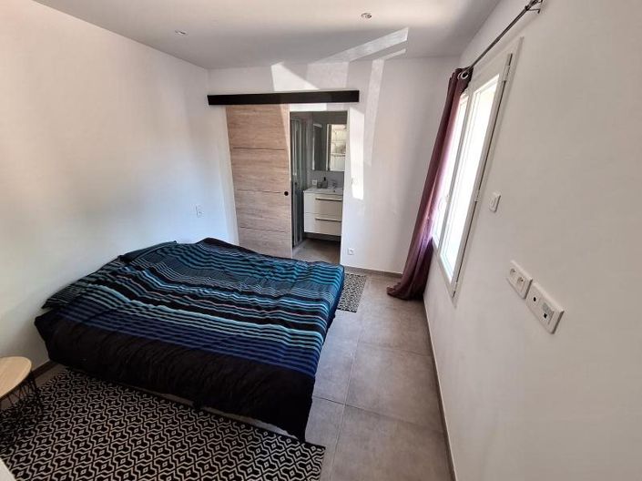 Image No.20-4 Bed House for sale