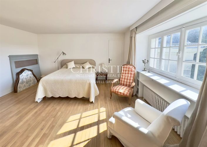 Image No.18-Propriété de 8 chambres à vendre à Châtellerault
