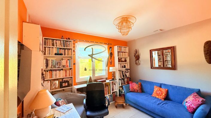 Image No.16-3 Bed House for sale