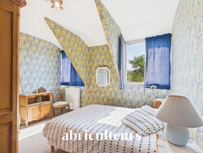 Image No.19-5 Bed House for sale