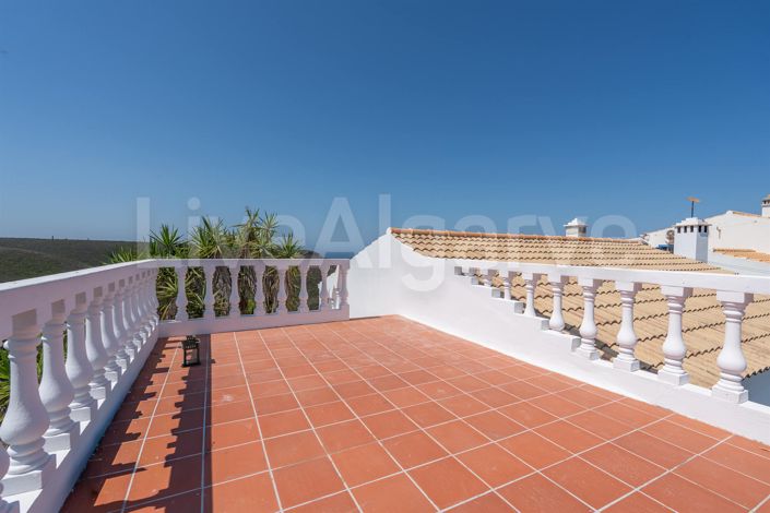 Image No.23-3 Bed House for sale