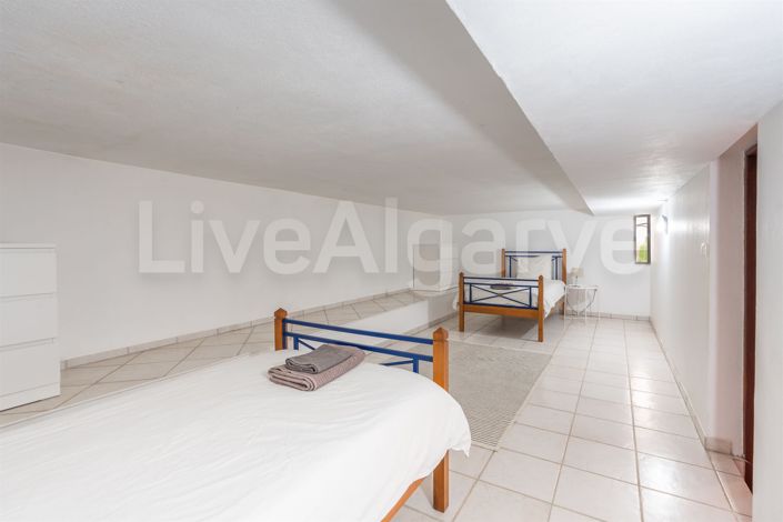 Image No.34-3 Bed House for sale