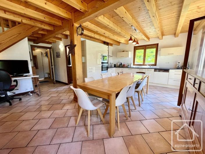 Image No.5-Propriété de 4 chambres à vendre à Haute-Savoie