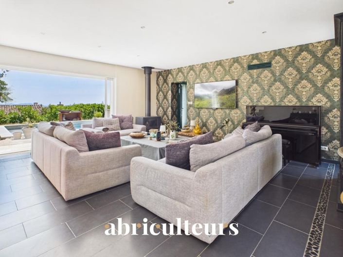 Image No.4-4 Bed House for sale