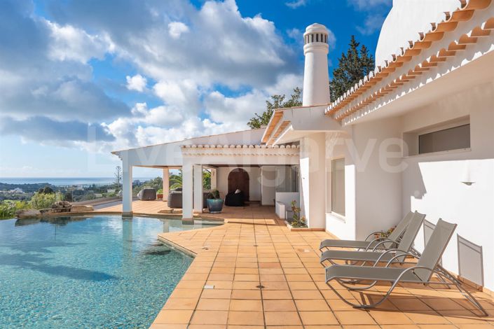 Image No.3-5 Bed House for sale