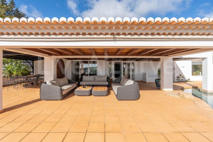 Image No.34-5 Bed House for sale