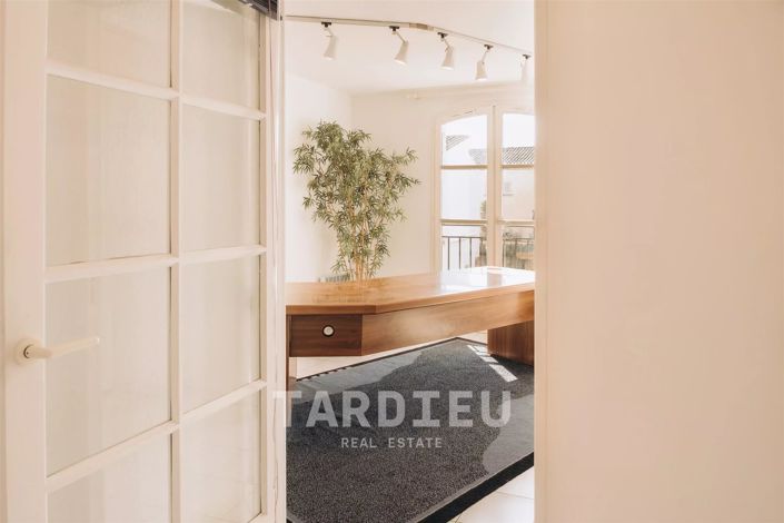 Image No.3-Appartement de 1 chambre à vendre à Saint-Tropez